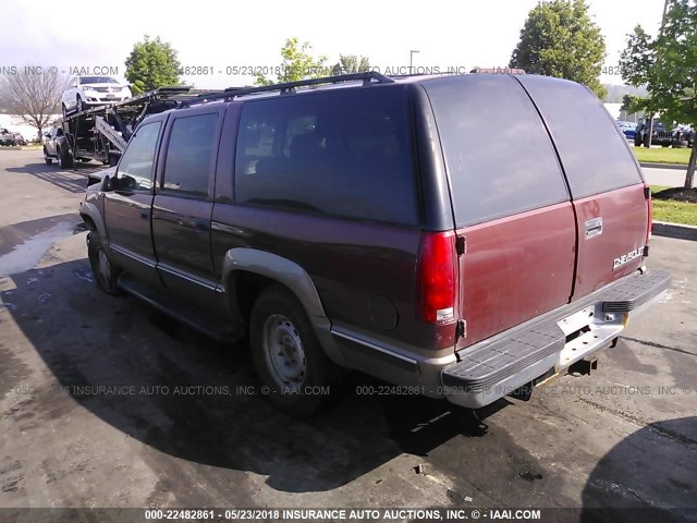 1GNFK16R9WJ319326 - 1998 CHEVROLET SUBURBAN K1500 MAROON photo 3