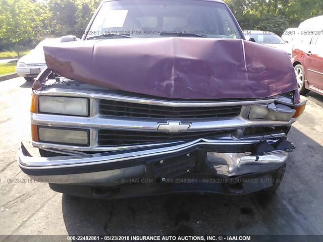 1GNFK16R9WJ319326 - 1998 CHEVROLET SUBURBAN K1500 MAROON photo 6