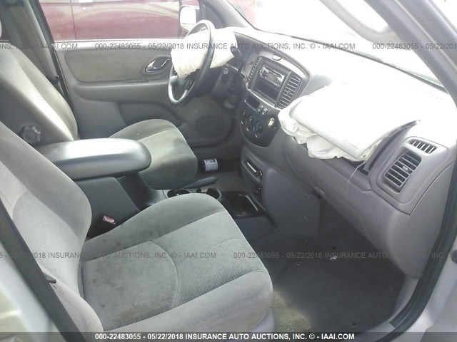 4F2YU08182KM55965 - 2002 MAZDA TRIBUTE LX/ES 银色 照片 5