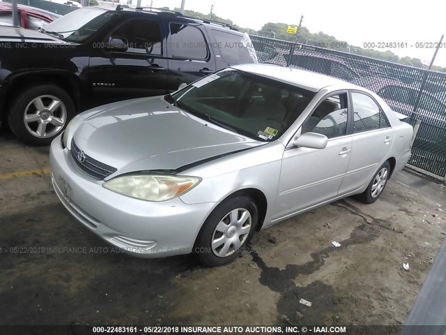 4T1BE32K53U173189 - 2003 TOYOTA CAMRY LE/XLE/SE ვერცხლისფერი ფოტო 2