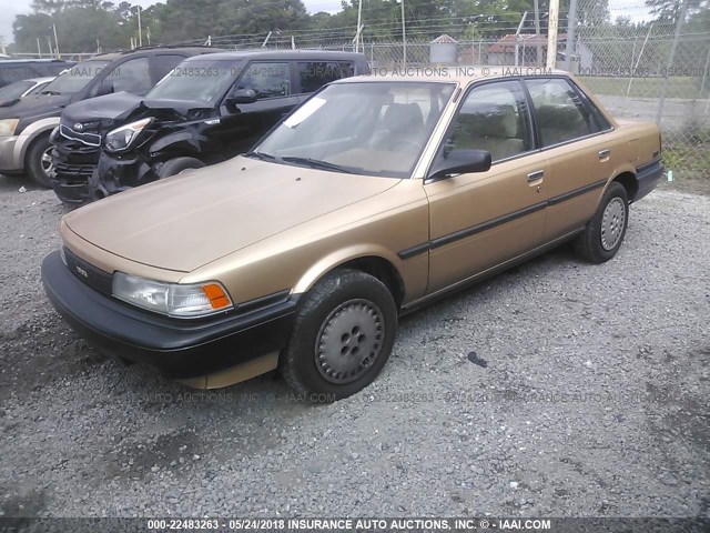 4T1SV21EXLU129842 - 1990 TOYOTA CAMRY DLX GOLD photo 2