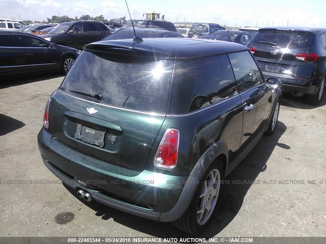 WMWRE335X6TN26013 - 2006 MINI COOPER S GREEN photo 4