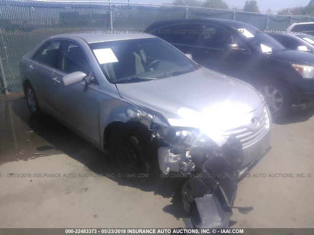 4T1BE46KX9U283258 - 2009 TOYOTA CAMRY SE/LE/XLE SILVER photo 1