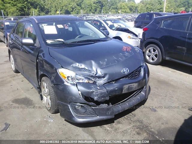 2T1LE40E79C007662 - 2009 TOYOTA COROLLA MATRIX S GRAY photo 6