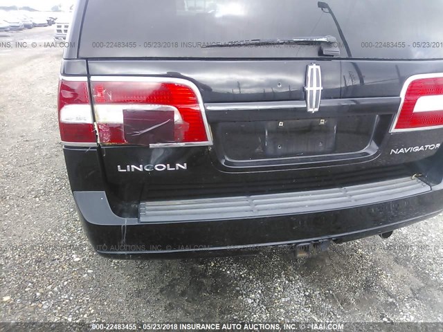 5LMFL28547LJ18924 - 2007 LINCOLN NAVIGATOR L BLACK photo 6