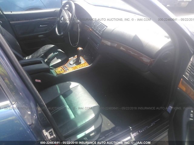 WBADT43412GY42397 - 2002 BMW 525 I AUTOMATIC Dark Blue photo 5