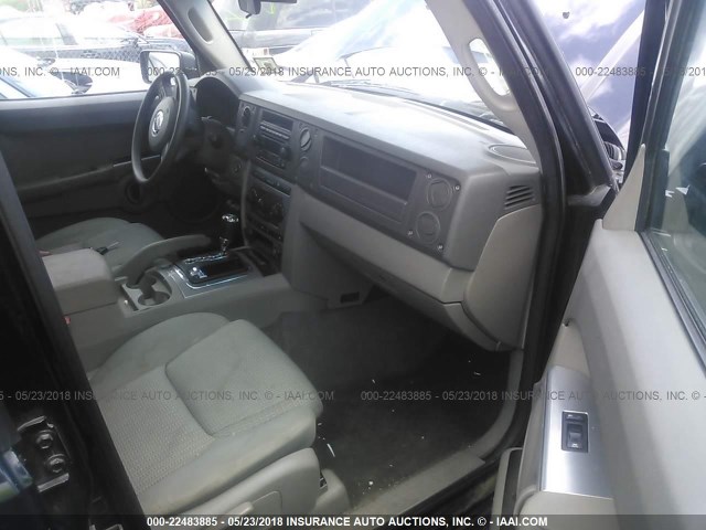 1J8HG48N06C346443 - 2006 JEEP COMMANDER Qara foto 5