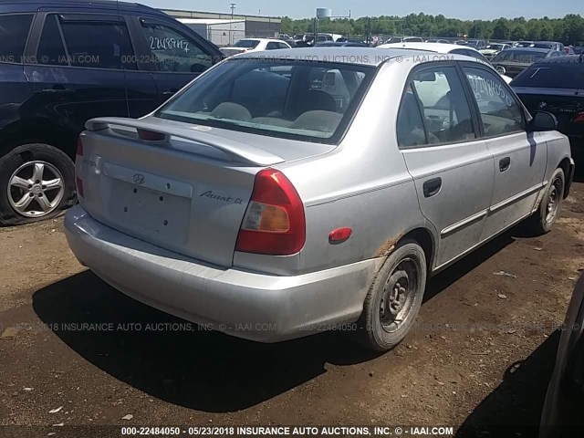 KMHCG45C01U240111 - 2001 HYUNDAI ACCENT GL SILVER photo 4