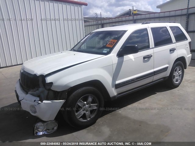 1J4GR48K15C697258 - 2005 JEEP GRAND CHEROKEE LAREDO/COLUMBIA/FREEDOM 白色 照片 2