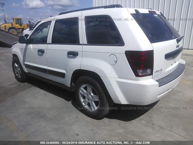 1J4GR48K15C697258 - 2005 JEEP GRAND CHEROKEE LAREDO/COLUMBIA/FREEDOM 白色 照片 3