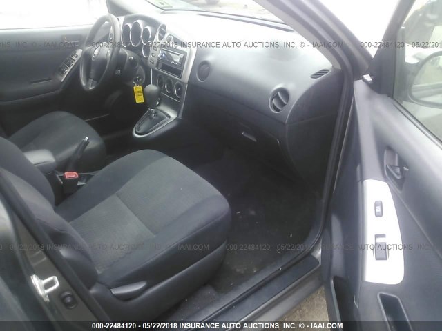 2T1KR32E76C590723 - 2006 TOYOTA COROLLA MATRIX XR GRAY photo 5