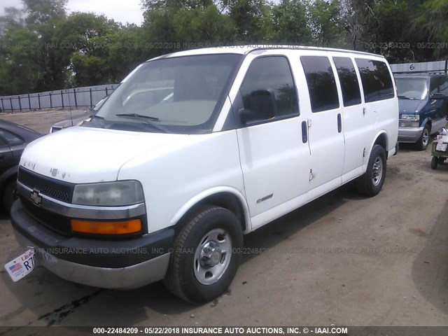 1GNGG25U731143809 - 2003 CHEVROLET EXPRESS G2500  WHITE photo 2