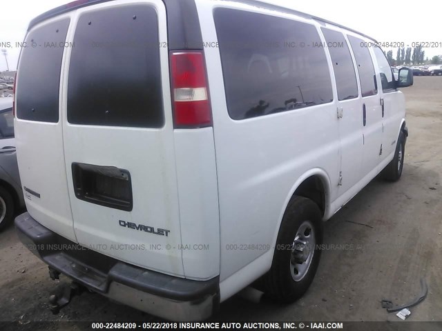 1GNGG25U731143809 - 2003 CHEVROLET EXPRESS G2500  WHITE photo 4