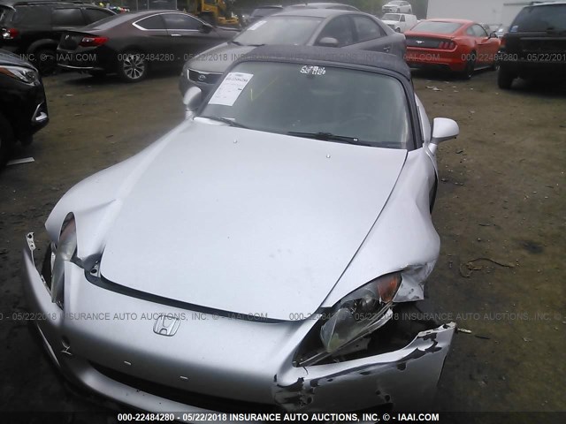 JHMAP11482T001310 - 2002 HONDA S2000 SILVER photo 2