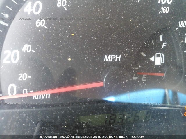 JTDBF30K730149195 - 2003 TOYOTA CAMRY LE/XLE Silber Foto 7