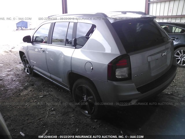 1C4NJDEB9GD685705 - 2016 JEEP COMPASS LATITUDE ნაცრისფერი ფოტო 3