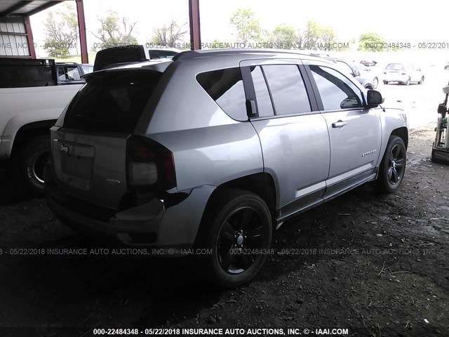 1C4NJDEB9GD685705 - 2016 JEEP COMPASS LATITUDE ნაცრისფერი ფოტო 4