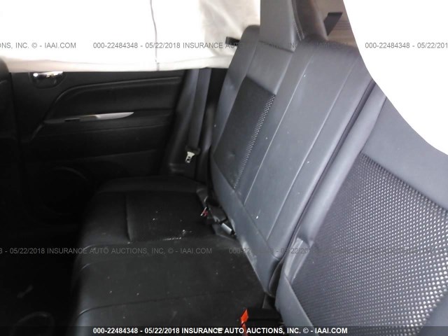 1C4NJDEB9GD685705 - 2016 JEEP COMPASS LATITUDE ნაცრისფერი ფოტო 8