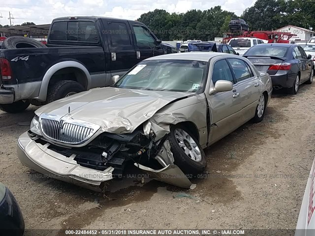 2LNHM82V89X602265 - 2009 LINCOLN TOWN CAR SIGNATURE LIMITED TAN photo 2