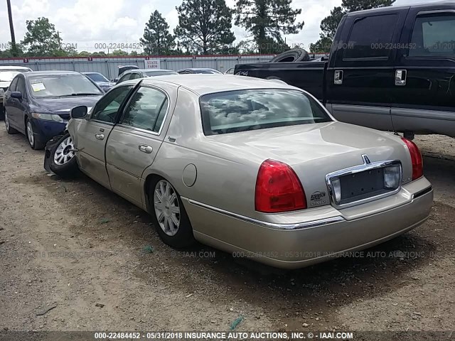 2LNHM82V89X602265 - 2009 LINCOLN TOWN CAR SIGNATURE LIMITED TAN photo 3