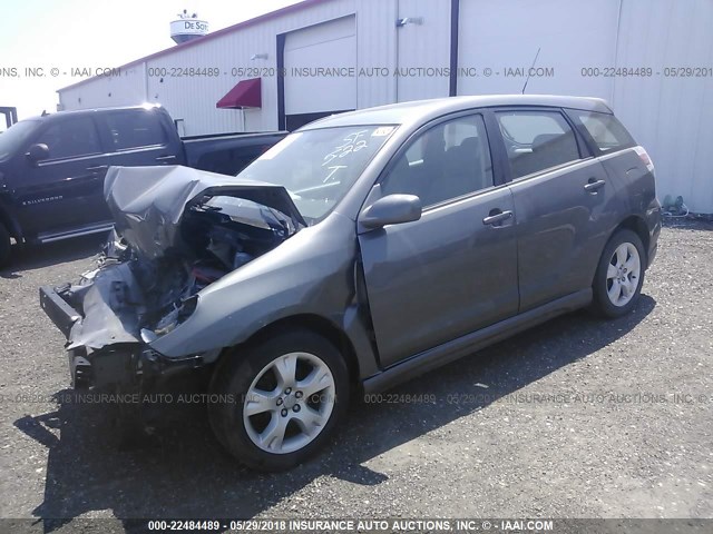 2T1KR32E45C326745 - 2005 TOYOTA COROLLA MATRIX XR GRAY photo 2