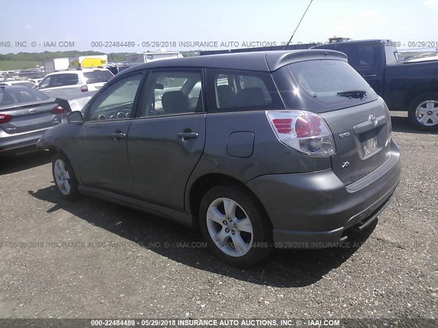 2T1KR32E45C326745 - 2005 TOYOTA COROLLA MATRIX XR GRAY photo 3