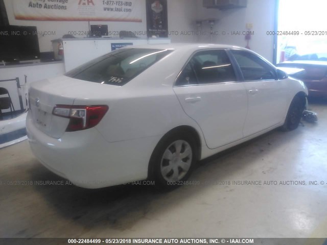 4T1BF1FK8CU623719 - 2012 TOYOTA CAMRY SE/LE/XLE WHITE photo 4