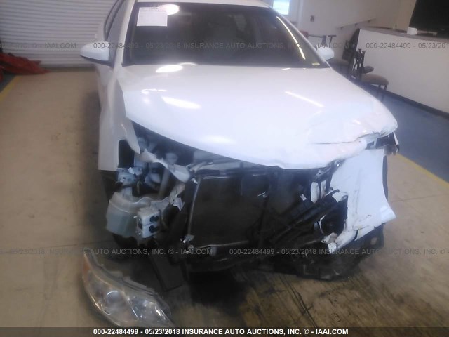 4T1BF1FK8CU623719 - 2012 TOYOTA CAMRY SE/LE/XLE WHITE photo 6