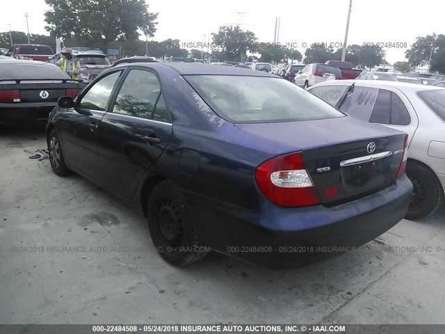 4T1BE32K32U619323 - 2002 TOYOTA CAMRY LE/XLE/SE ლურჯი ფოტო 3