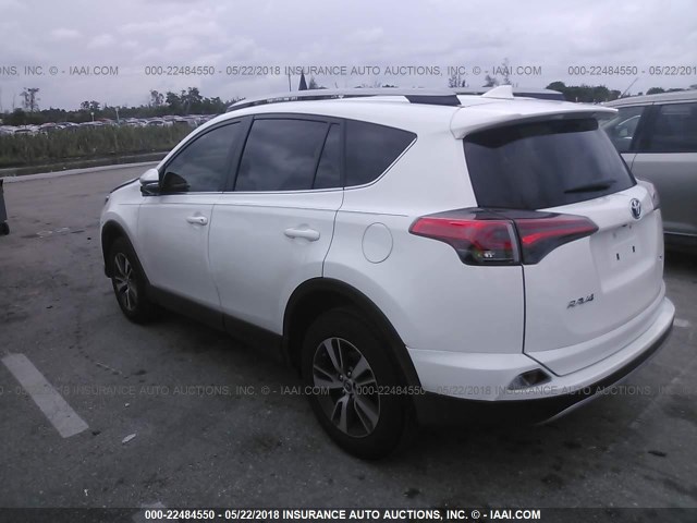 JTMWFREV9JJ728820 - 2018 TOYOTA RAV4 ADVENTURE/XLE 白色 照片 3