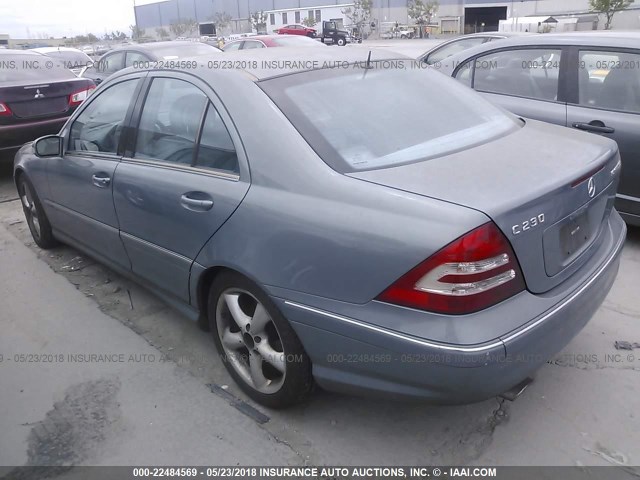 WDBRF40J75F688586 - 2005 MERCEDES-BENZ C 230K SPORT SEDAN BLUE photo 3