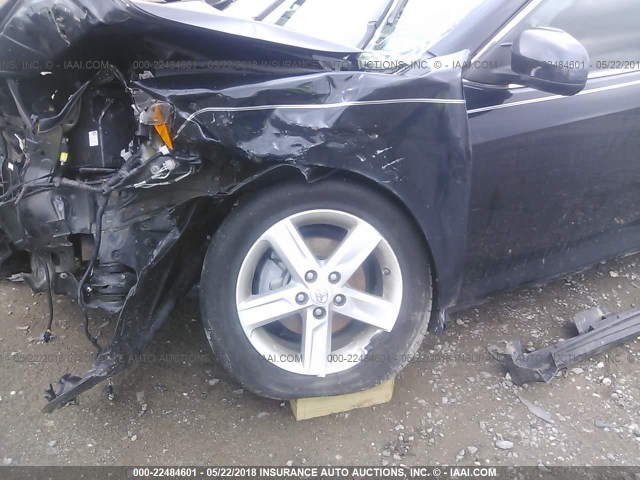4T1BF1FK0CU012955 - 2012 TOYOTA CAMRY SE/LE/XLE BLACK photo 6