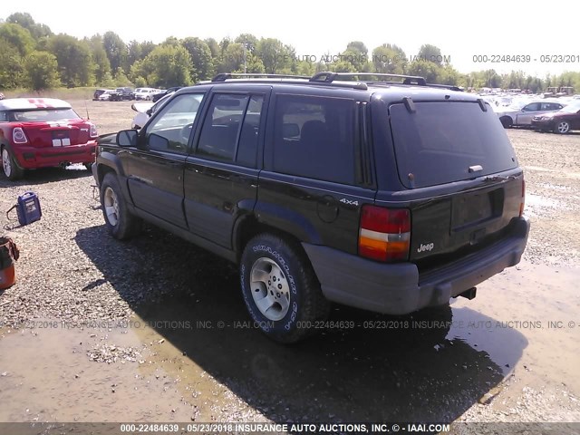 1J4GZ58S6TC322405 - 1996 JEEP GRAND CHEROKEE LAREDO BLACK photo 3