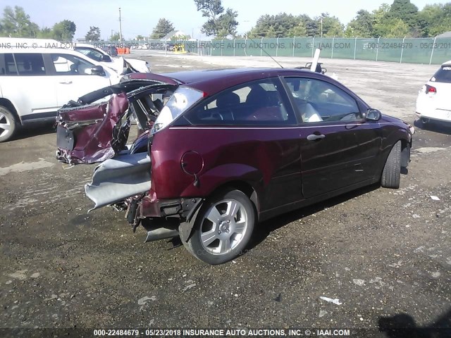 1FAHP31N47W268881 - 2007 FORD FOCUS ZX3/S/SE/SES RED photo 4