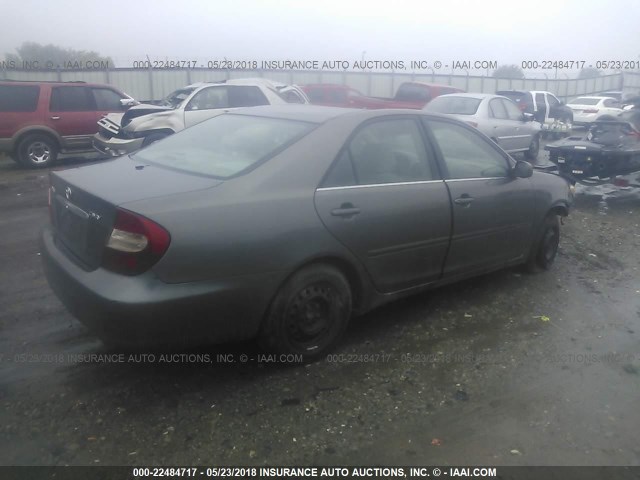 4T1BE32K72U539670 - 2002 TOYOTA CAMRY LE/XLE/SE GOLD photo 4