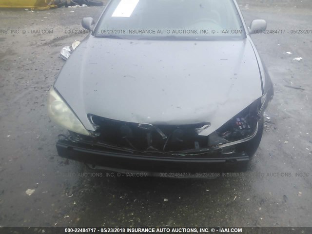 4T1BE32K72U539670 - 2002 TOYOTA CAMRY LE/XLE/SE ოქროსფერი ფოტო 6