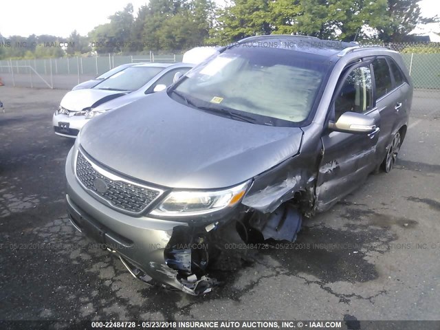 5XYKWDA77EG439465 - 2014 KIA SORENTO SX/SX LIMITED GRAY photo 2