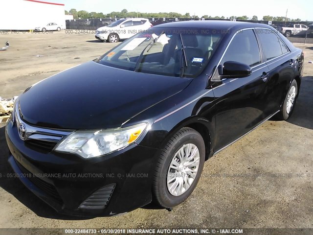 4T1BF1FK0CU083718 - 2012 TOYOTA CAMRY SE/LE/XLE 黑色 照片 2