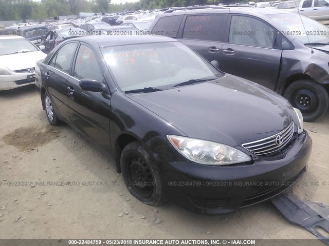 4T1BE32K45U386637 - 2005 TOYOTA CAMRY LE/XLE/SE შავი ფოტო 1