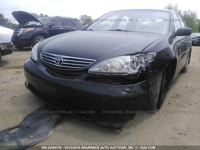 4T1BE32K45U386637 - 2005 TOYOTA CAMRY LE/XLE/SE შავი ფოტო 6