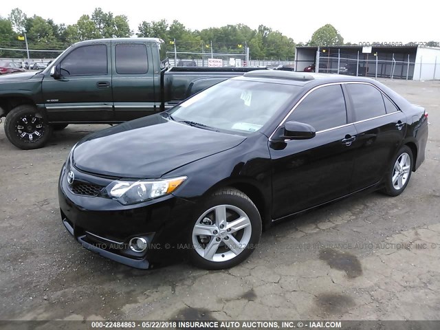 4T1BF1FK7CU121171 - 2012 TOYOTA CAMRY SE/LE/XLE 黑色 照片 2