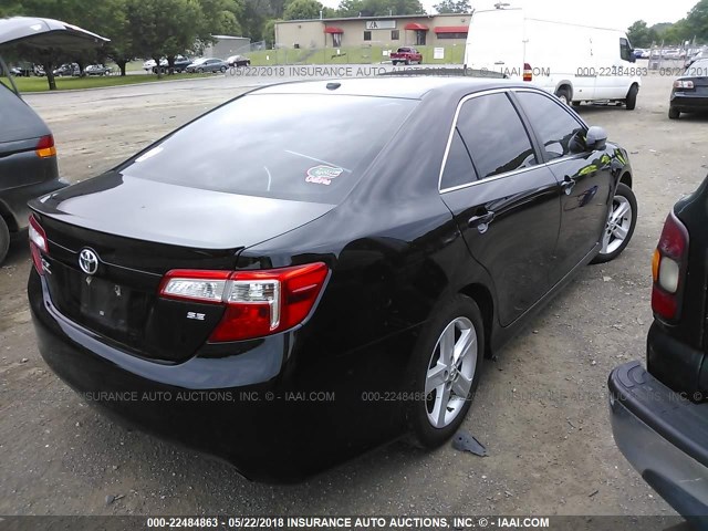 4T1BF1FK7CU121171 - 2012 TOYOTA CAMRY SE/LE/XLE 黑色 照片 4