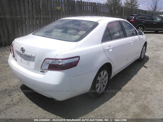 JTNBB46K773008264 - 2007 TOYOTA CAMRY NEW GENERAT HYBRID WHITE photo 4