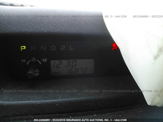 JTLKT324740142213 - 2004 TOYOTA SCION XB BLACK photo 7