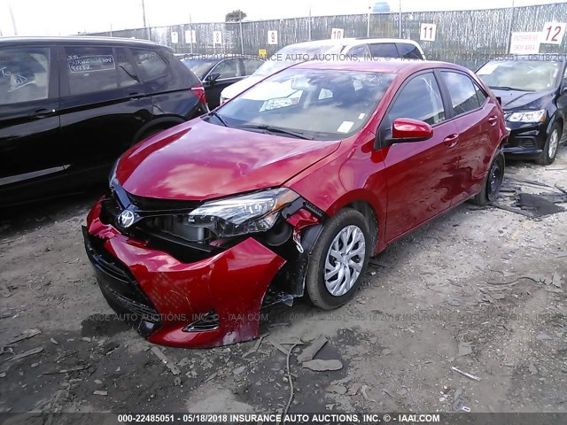 5YFBURHE4JP752373 - 2018 TOYOTA COROLLA L/LE/XLE/SE/XSE RED photo 2