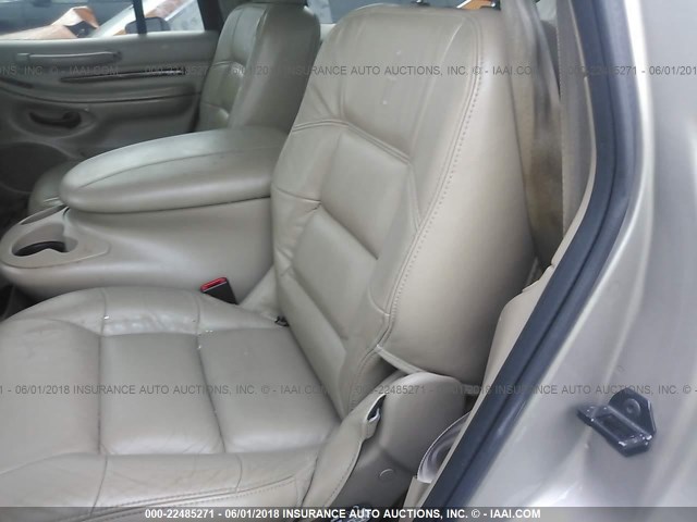 5LMFU28R41LJ23449 - 2001 LINCOLN NAVIGATOR TAN photo 8