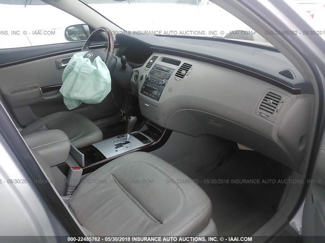 KMHFC46F37A203548 - 2007 HYUNDAI AZERA SE/LIMITED SILVER photo 5