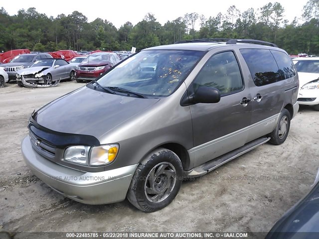 4T3ZF13C8WU029882 - 1998 TOYOTA SIENNA LE/XLE GOLD photo 2