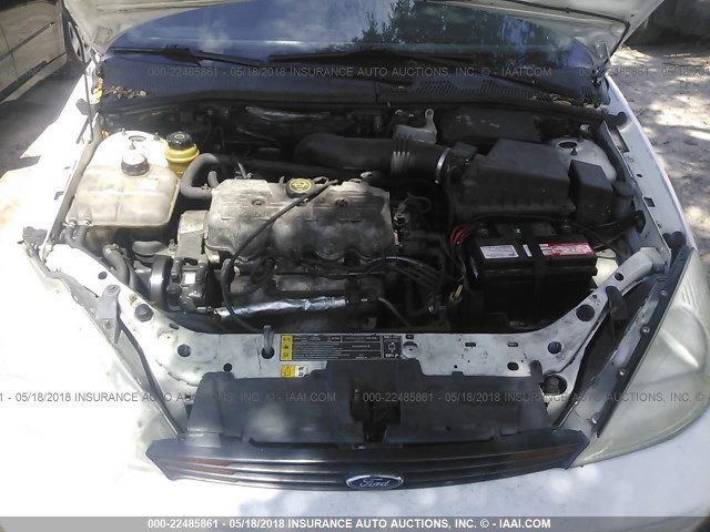 1FAFP33P7YW107898 - 2000 FORD FOCUS LX WHITE photo 10