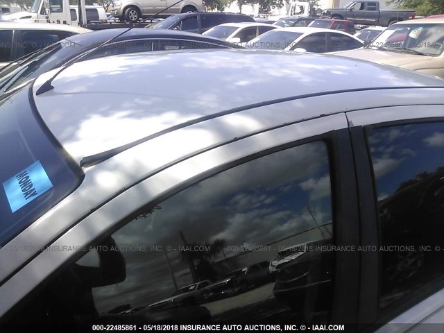 1FAFP33P7YW107898 - 2000 FORD FOCUS LX WHITE photo 6